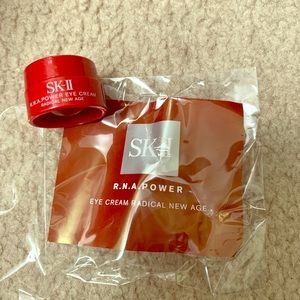 SK II eye cream
